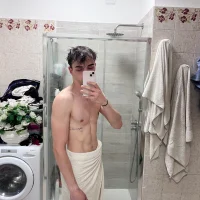zec1007's Profile Pic