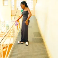pretty-zuri