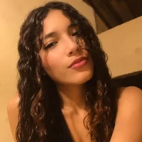 Mia_Bloom25