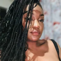 รูปโปรไฟล์ของ NicoleLace