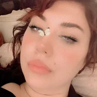 Sabrinaselin's Profile Pic