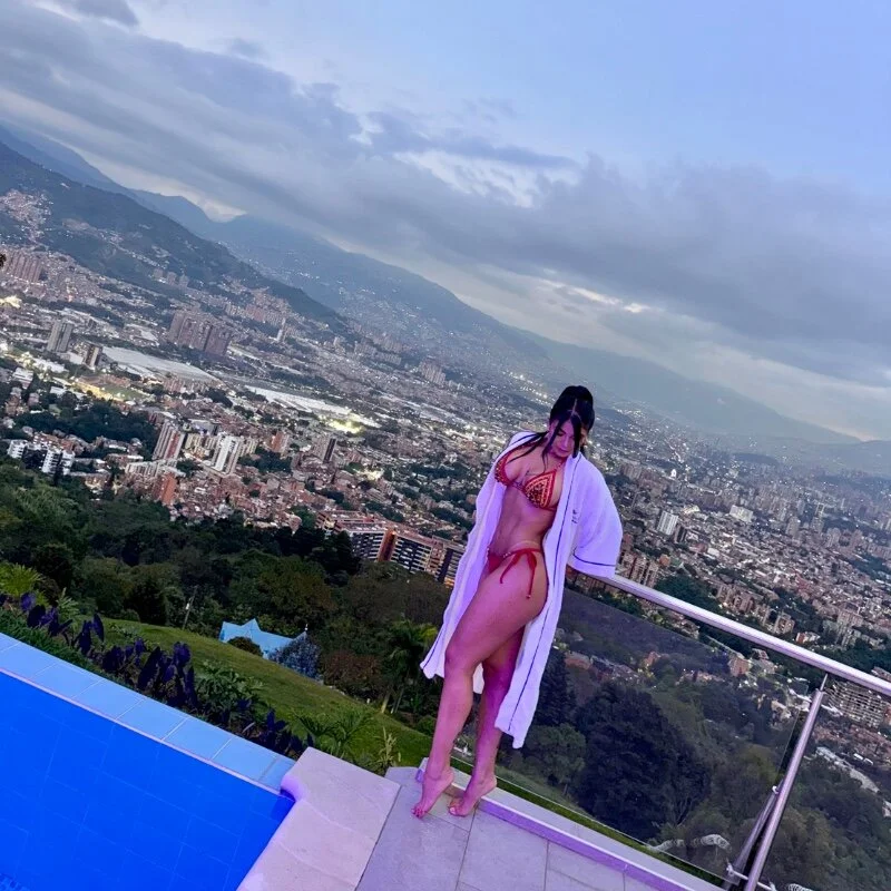 SophiaKarson live cam profile