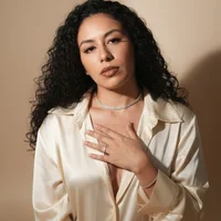 Lunaselena's Profile Pic