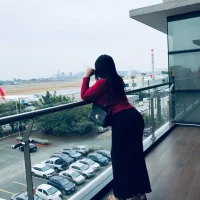 AmoQu3M3laMetas69 Adlı Modelin Avatarı