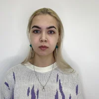 CoralieSen's Profile Pic