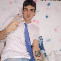 Ảnh Đại Diện themaykiin18