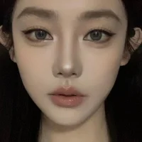 Ziziyiyi1's Profile Pic