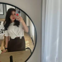 Venzalia Φωτ, Προφίλ