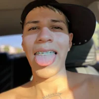 2Ivancito22's Profile Pic