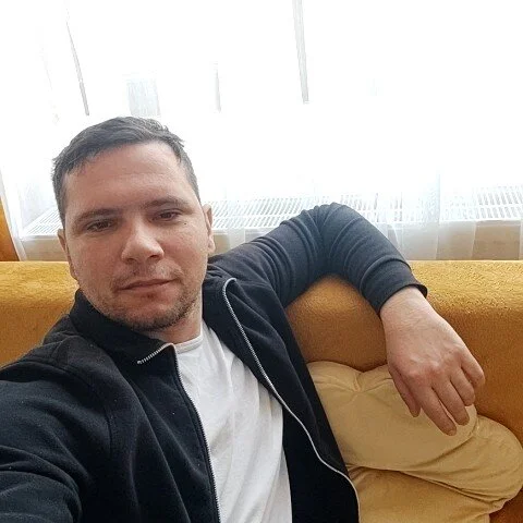 Lucy_1_roso profile photo