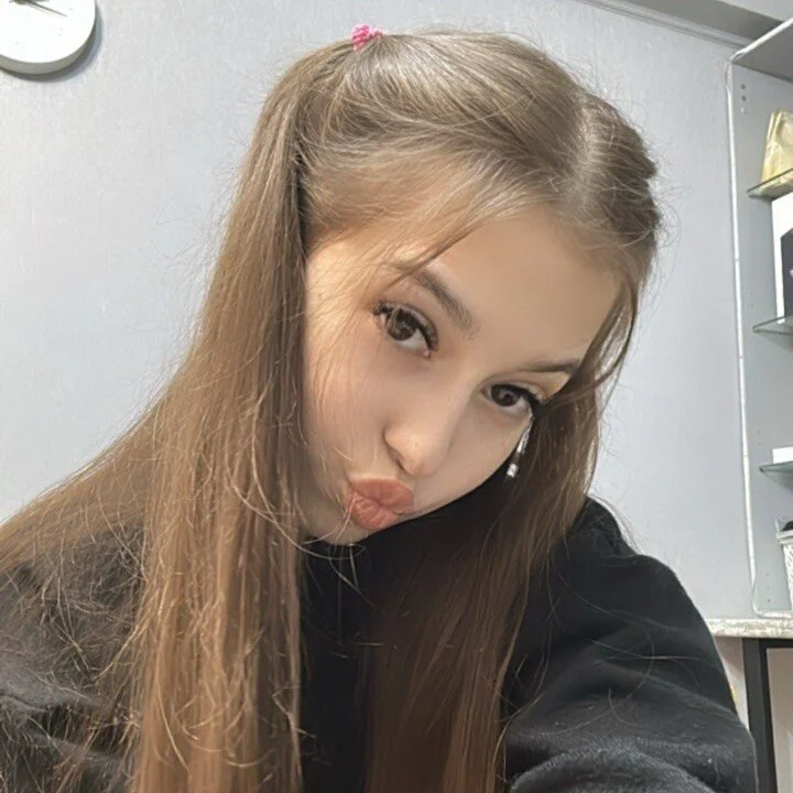 PrincessEIina Stripchat profile image