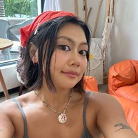 ruanruan05 Adlı Modelin Avatarı