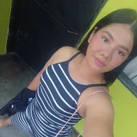 Alexsandra12345's Profile Pic