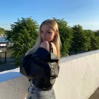 MayReed's Profile Pic