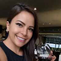 MIA_ROSSEEE Adlı Modelin Avatarı