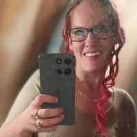 ivygoldrose's Profile Pic