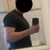 Deanvv's Profile Pic