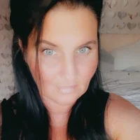 Velvet-Milf's Avatar Pic