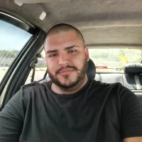 yadel4554's Profile Pic