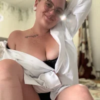 CurvesNChaos' Avatar Pic