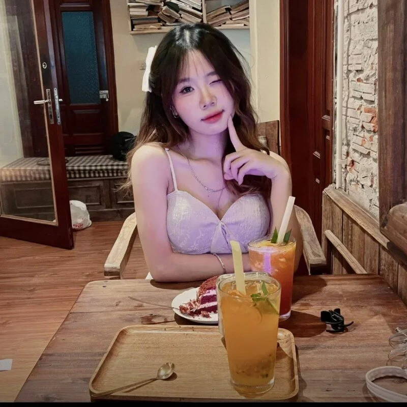 -Nivi_ Stripchat profile image