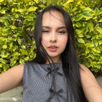 Mimi_miau19 Adlı Modelin Avatarı