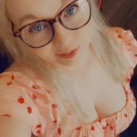 LolaLuvlee's Profile Pic