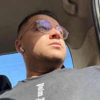 rf0606's Profile Pic