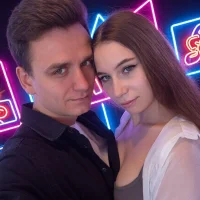 RadiantCouple 頭像圖片