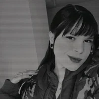 kittyhofman Φω τ, Προφίλ