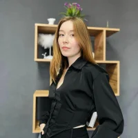 Zdjęcie profilowe modela TheaCharton