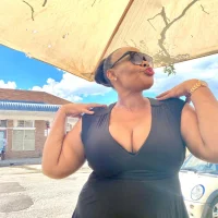 BUSTYKEZAYAのプロフィール写真