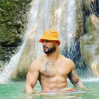 max_woow's Profile Pic