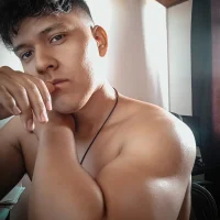 Maxxi_7's Profile Pic