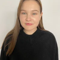 EsmaEmbury's Profile Pic