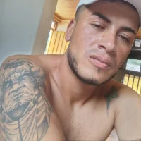Aleexxiss's Profile Pic