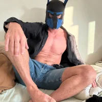 Reginaldothedog webcam