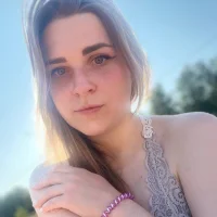 LoriPeterson's Avatar Pic