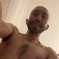 Manlosangeles's Profile Pic