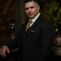 YGagaruN19 Φωτ, Προφίλ