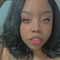 SweetPenelope18's Profile Pic