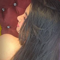 Gambar Profil Mia_taylor