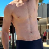 Novinho_21c's Profile Pic