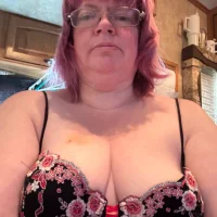 lisac78's Profile Pic