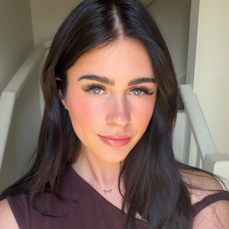 aus_queen's nudes and profile