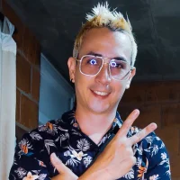 divino0317 的個人資料圖片