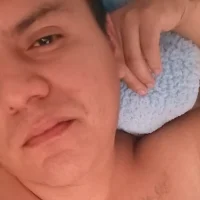 Yiyo19-3 Φωτ, Προφίλ