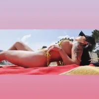 morenade32's Profile Pic