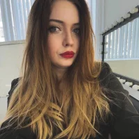 ElsaHott's Profile Pic