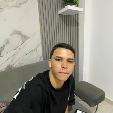 sir_max_hot profile photo
